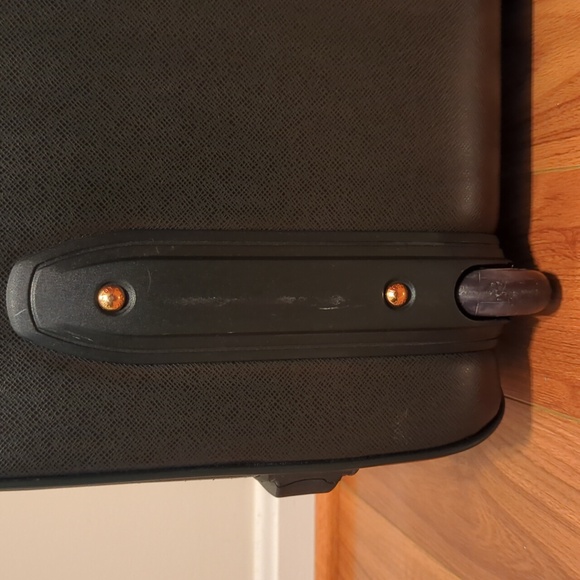 Louis Vuitton Pegase Taiga Leather Rolling Suitcase - Picture 14 of 16